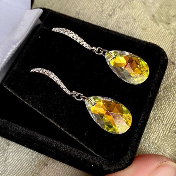 💸FINAL PRICE DROP🌻NIB 925 Golden Shadow Aurora Borealis Earrings🌻 - Picture 5 of 14